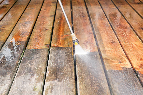 Best House Exterior Washing  in Ellwood City, PA